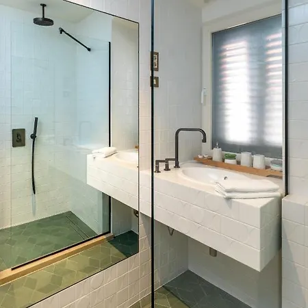 Deluxe Socialist Chic Flavor Appartement *